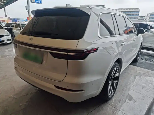 Li Auto Li ONE 2021 Extended Range 6-Seater — Фото автомобиля 6