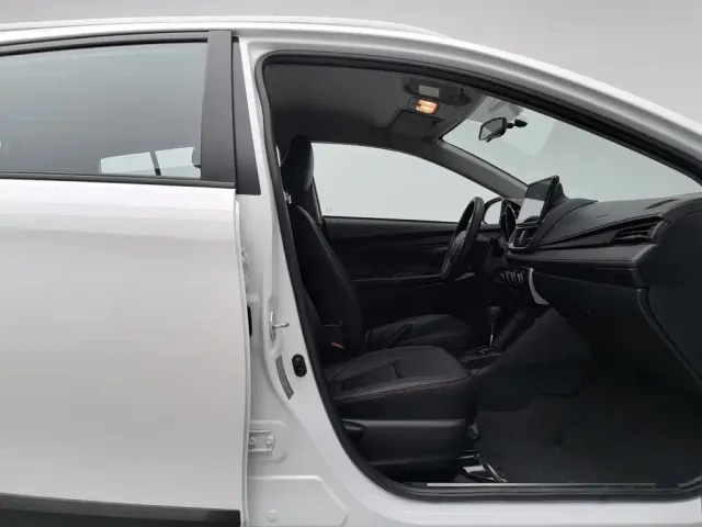 Toyota YARiS L Zhi Xuan — Фото автомобиля 23