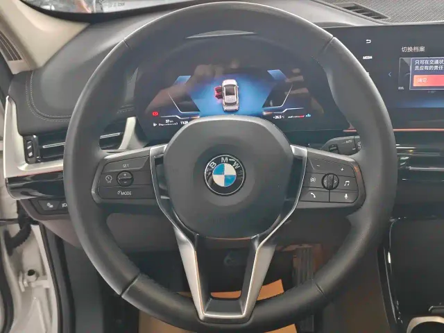BMW X1 — Фото автомобиля 9