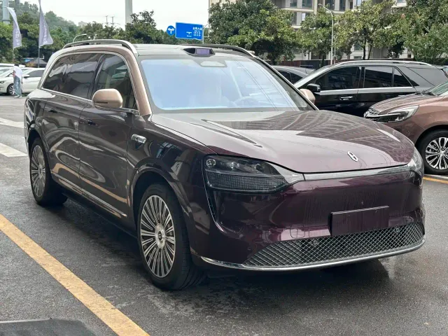 Aito M9 — Фото автомобиля 2