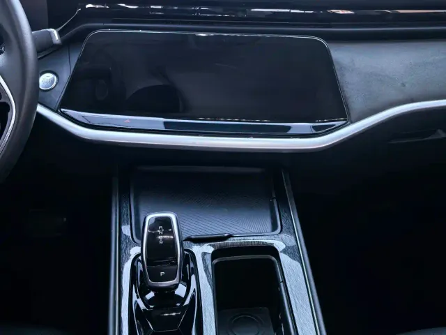 Dongfeng Yixuan MAX — Фото автомобиля 7