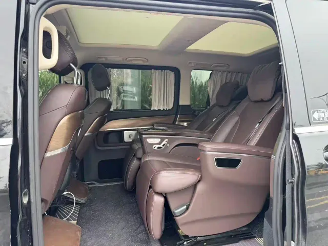 Mercedes-Benz V-Class — Фото автомобиля 4