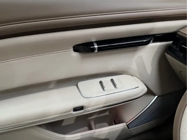 GAC Hyptec HT — Фото автомобиля 14