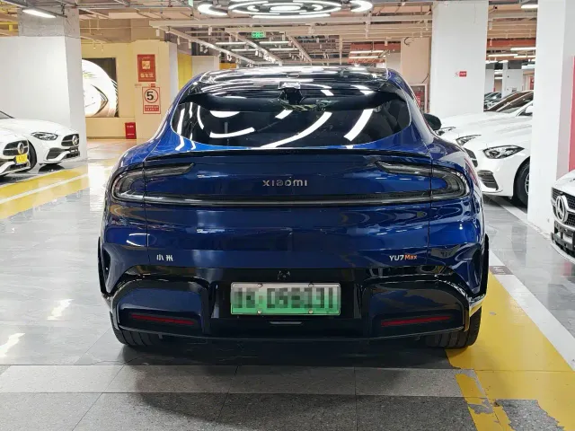 Xiaomi YU7 — Фото автомобиля 4