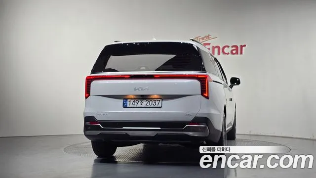 Kia Canival — Фото автомобиля 4