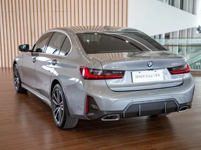 BMW 3 Series — Фото автомобиля 8