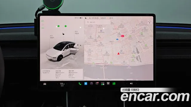 Tesla Model Y — Фото автомобиля 6