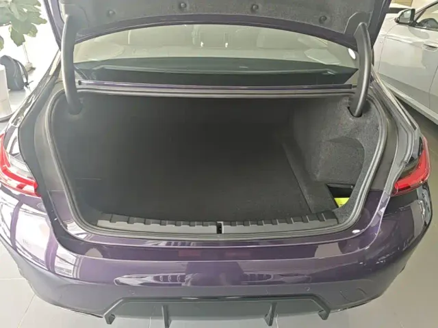 BMW 3 Series — Фото автомобиля 23