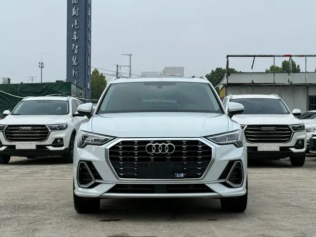 Audi Q3 — Фото автомобиля 2