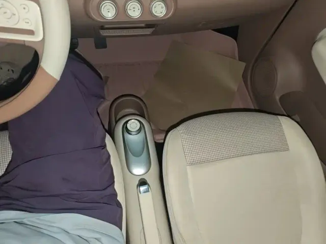 Wuling Hongguang Mini EV — Фото автомобиля 13