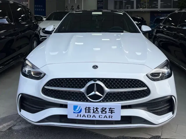 Mercedes-Benz C-Class — Фото автомобиля 2