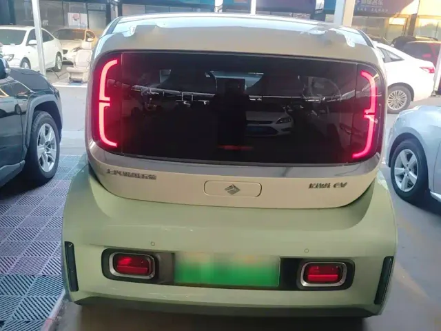 Baojun KiWi EV — Фото автомобиля 5