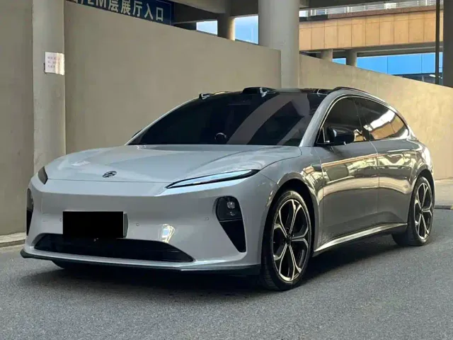 Фотография автомобиля — Nio ET5 Touring