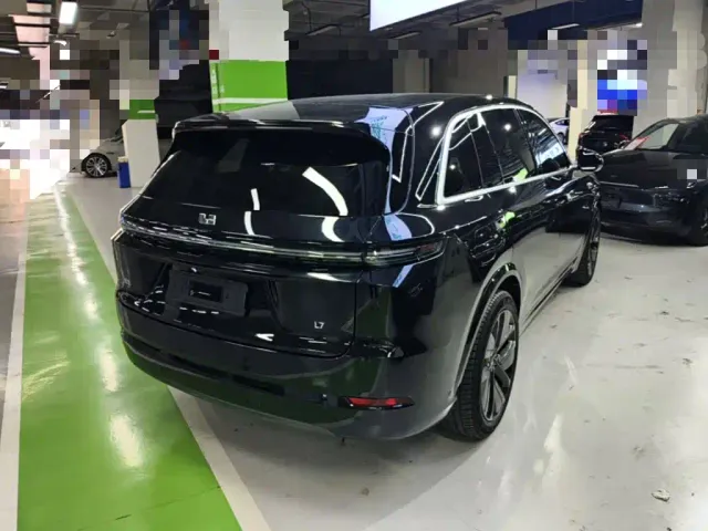 Li Auto L7 — Фото автомобиля 6