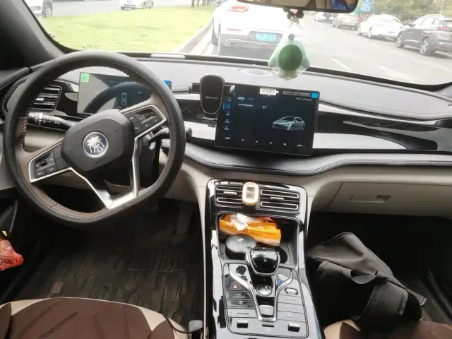BYD Qin PLUS — Фото автомобиля 12