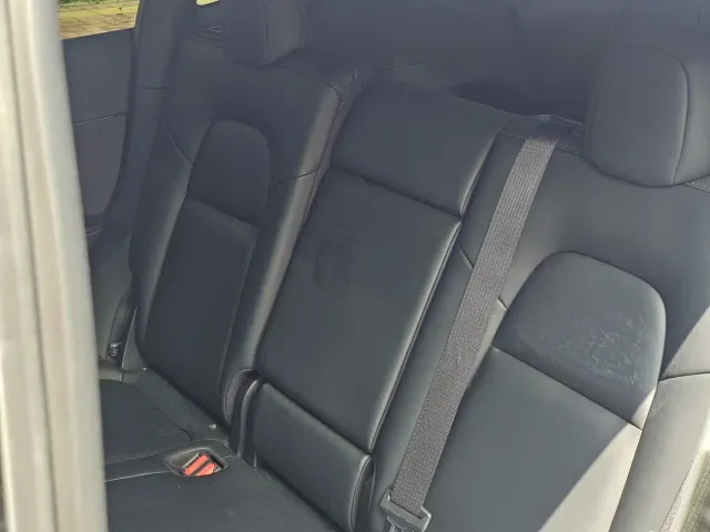 Tesla Model Y — Фото автомобиля 11