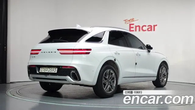 Genesis GV70 — Фото автомобиля 2