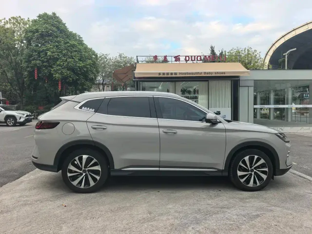 BYD Song PLUS — Фото автомобиля 5