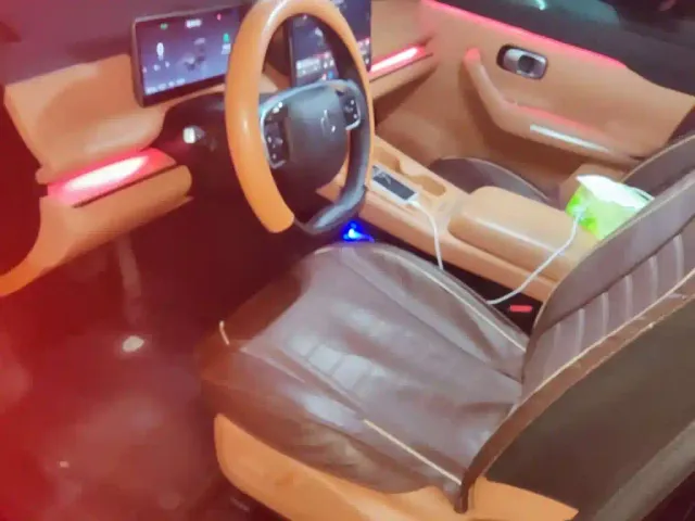 Leapmotor C10 — Фото автомобиля 5