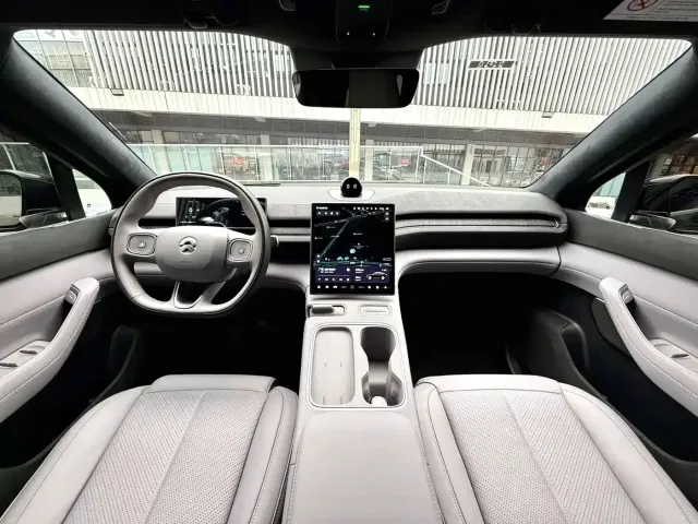 Nio EC6 — Фото автомобиля 5