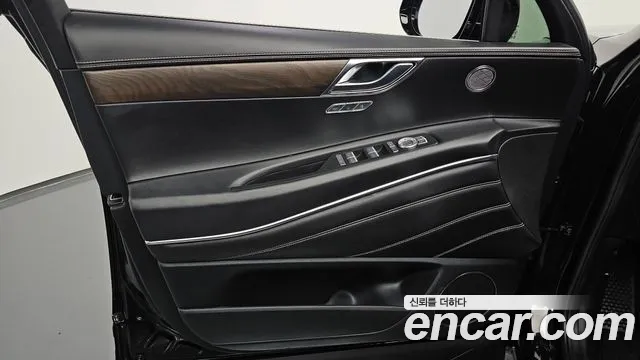 Genesis GV80 — Фото автомобиля 13