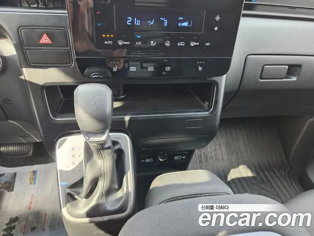 Hyundai Staria — Фото автомобиля 9