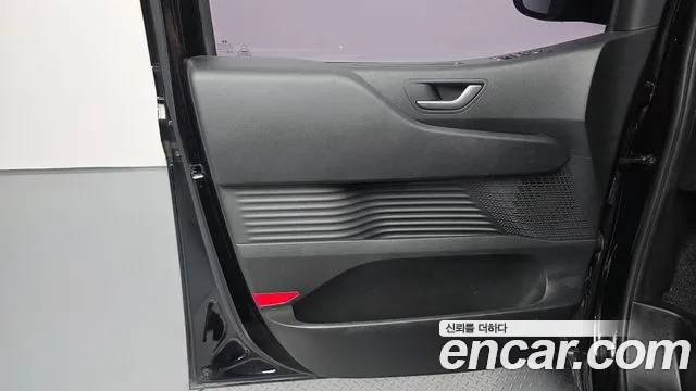 Hyundai Staria — Фото автомобиля 14