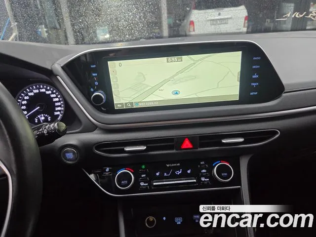 Hyundai Sonata — Фото автомобиля 14