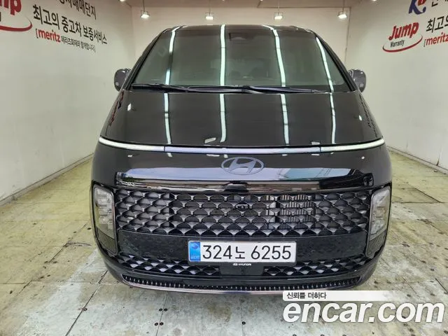 Hyundai Staria Staria 4WD Lounge 7 мест — Фото автомобиля 2