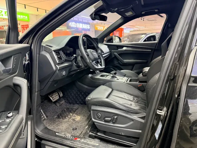 Audi Q5L — Фото автомобиля 6