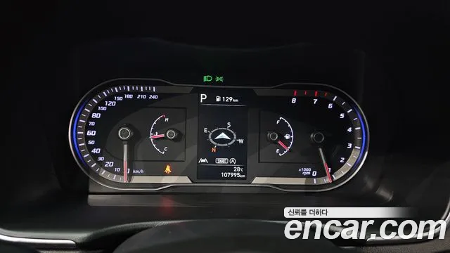 Hyundai Tucson Tucson (NX4) Бензин 1.6 турбо 2WD — Фото автомобиля 8