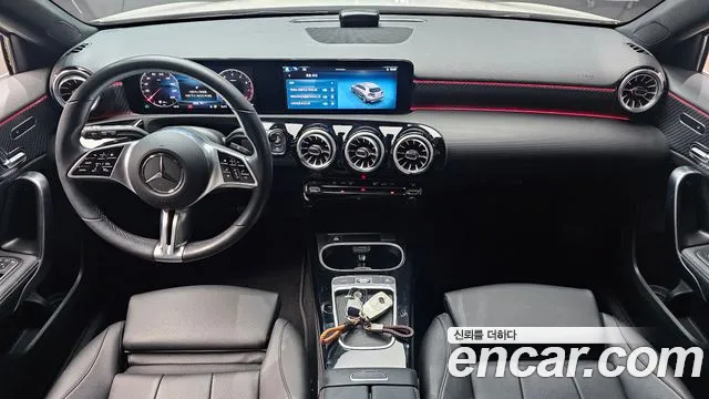 Mercedes-Benz A-Class — Фото автомобиля 7