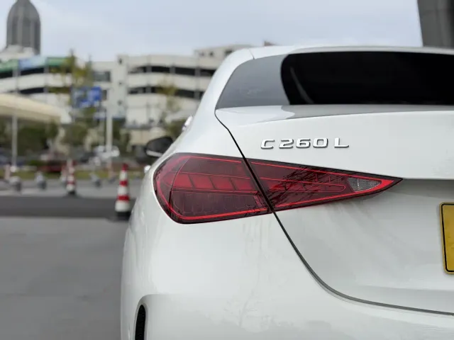 Mercedes-Benz C-Class — Фото автомобиля 9