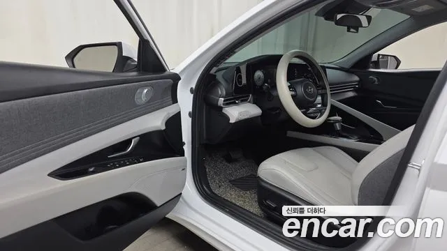 Hyundai Avante CN7 — Фото автомобиля 25