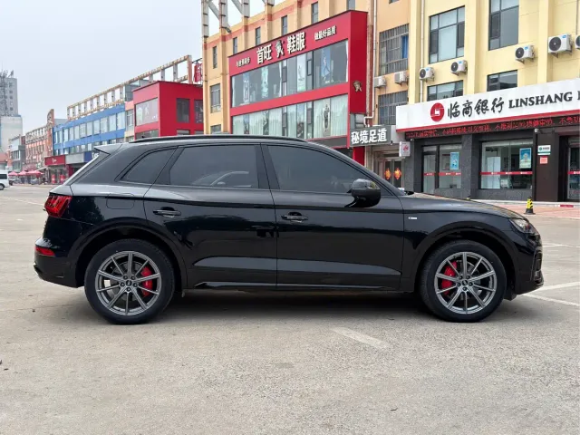 Audi Q5L — Фото автомобиля 5