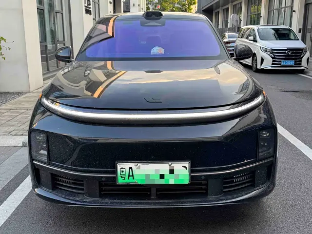Li Auto L7 — Фото автомобиля 2