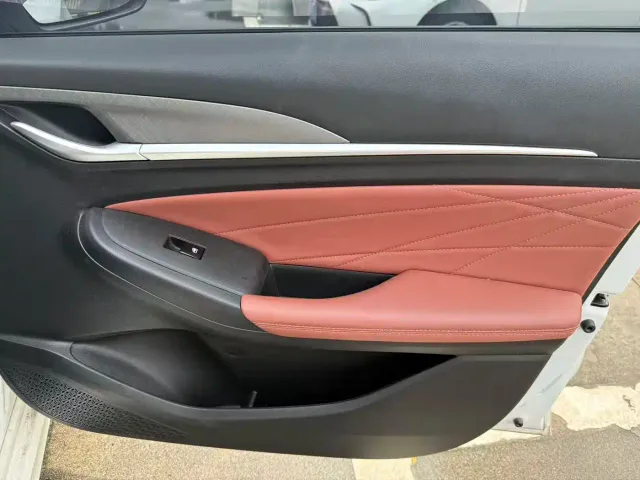 Changan Eado — Фото автомобиля 12