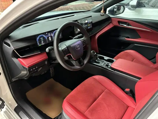 Toyota Camry — Фото автомобиля 13