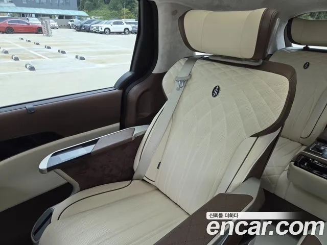 Kia Carnival Generation 4 — Фото автомобиля 14