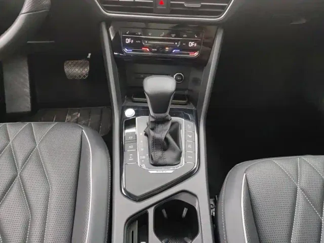 Volkswagen Tiguan L PHEV — Фото автомобиля 16