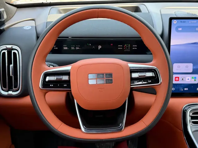Geely Galaxy M9 — Фото автомобиля 11