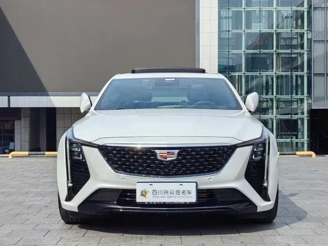 Cadillac CT5 — Фото автомобиля 3