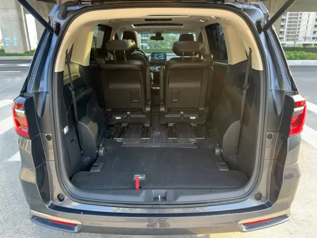 Honda Odyssey — Фото автомобиля 12