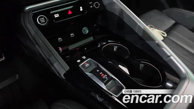 Audi Q5 40 TDI quattro S Line Black Edition — Фото автомобиля 9