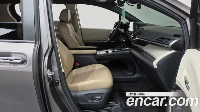 Toyota Sienna 4th Gen — Фото автомобиля 16