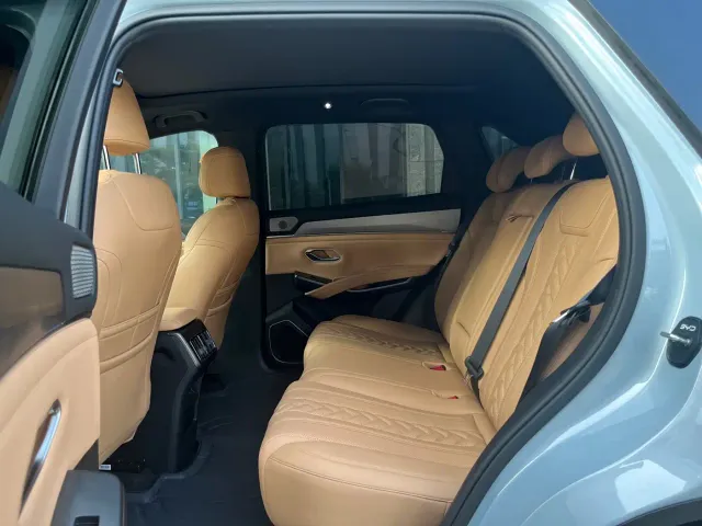 BYD Song L DM-i — Фото автомобиля 9