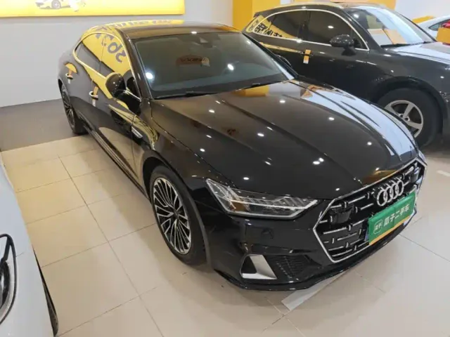 Audi A7L — Фото автомобиля 3