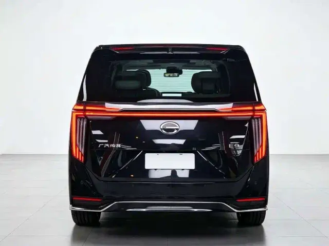 GAC Trumpchi E9 — Фото автомобиля 11