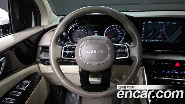 Kia Carnival Generation 4 — Фото автомобиля 13