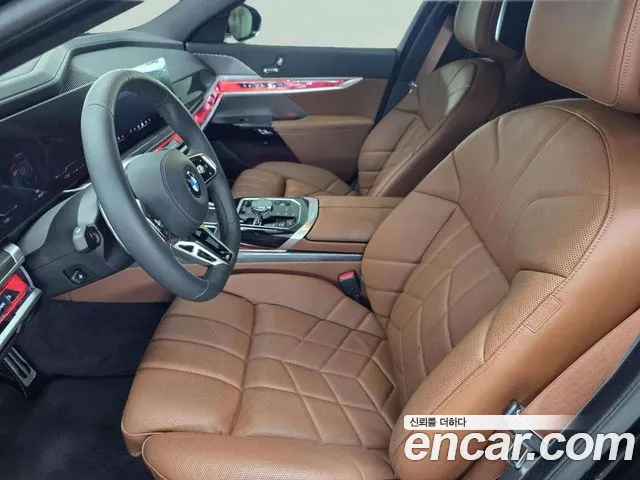 BMW 7 Series — Фото автомобиля 10